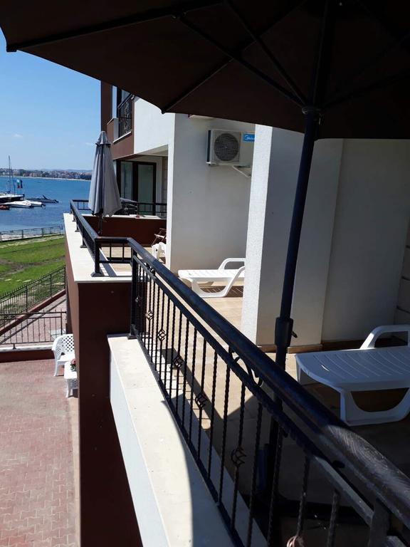 Akrotiriya Apartments Suite 内塞伯尔 客房 照片
